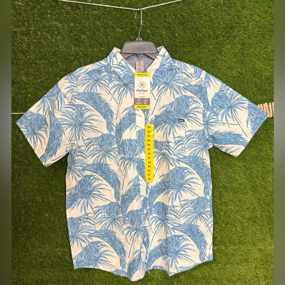 Men’s M Button Down Short Sleeve Patio Shirt